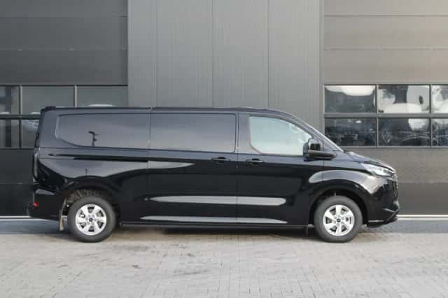 Ford Transit Custom (2024) thumbnail 4