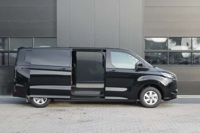 Ford Transit Custom (2024) thumbnail 5