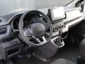 Renault Trafic (2023) thumbnail 2