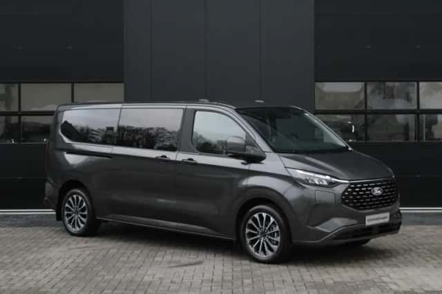 Ford Tourneo Custom (2025) thumbnail 3