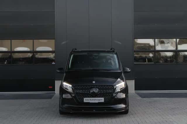 Mercedes-Benz V-Klasse (2024) thumbnail 2