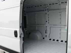 Opel Movano (2022) thumbnail 13