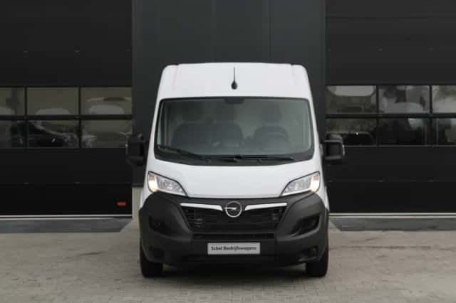 Opel Movano (2022) thumbnail 3