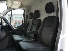 Ford Transit (2023) thumbnail 17