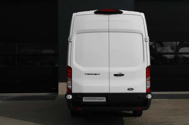 Ford Transit (2023) thumbnail 6