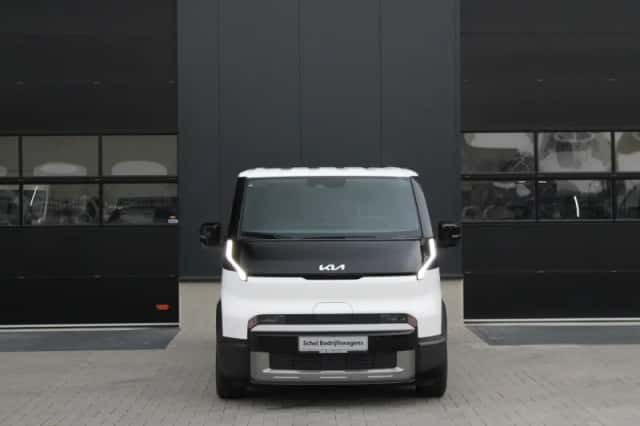 Kia PV5 (2025) thumbnail 2