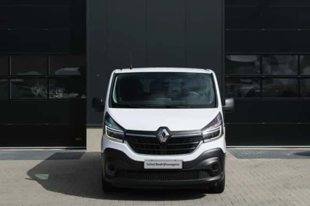Renault Trafic (2020) thumbnail 3