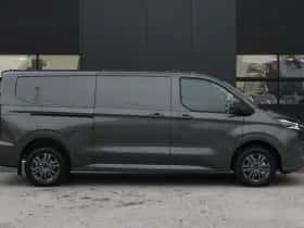 Ford E-Transit Custom (2023) thumbnail 4