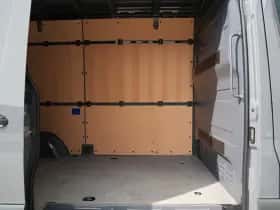 Mercedes-Benz Sprinter (2021) thumbnail 13