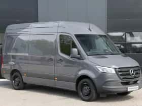 Mercedes-Benz Sprinter thumbnail 3