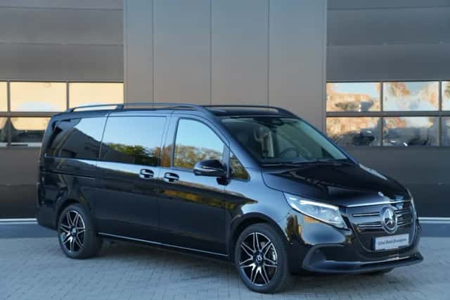 Mercedes-Benz EQV (2020) thumbnail 3