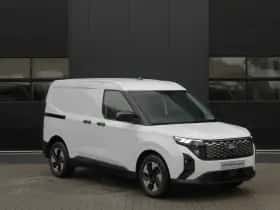 Ford E-Transit Courier (2024) thumbnail 4