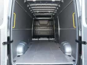 Volkswagen Crafter (2019) thumbnail 10