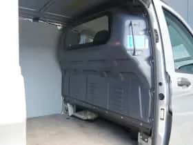 Mercedes-Benz Vito (2022) thumbnail 12