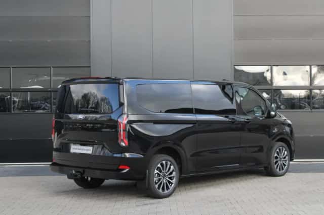 Ford Tourneo Custom (2025) thumbnail 6