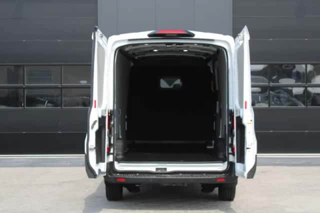 Ford E-Transit (2022) thumbnail 4