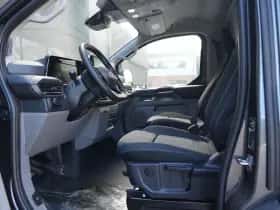 Ford Transit Custom (2023) thumbnail 16
