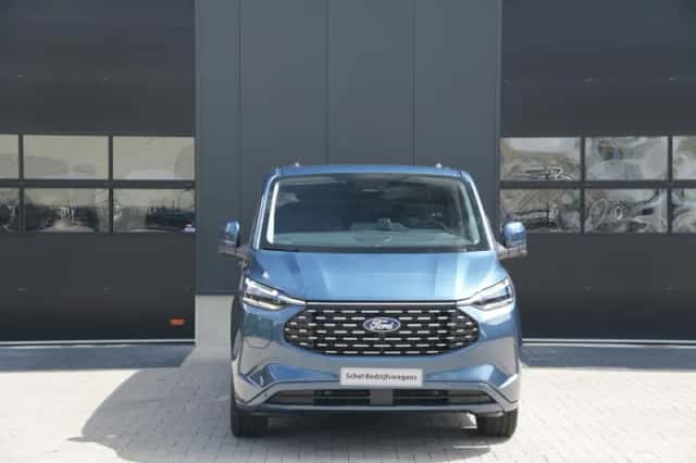 Ford Tourneo Custom (2025) thumbnail 2