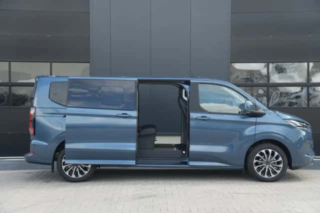 Ford Tourneo Custom (2025) thumbnail 5