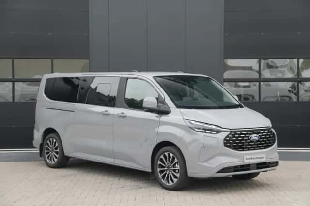 Ford Tourneo Custom (2025) thumbnail 3