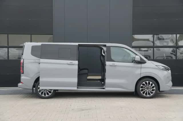 Ford Tourneo Custom (2025) thumbnail 5