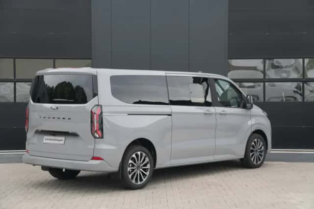 Ford Tourneo Custom (2025) thumbnail 6