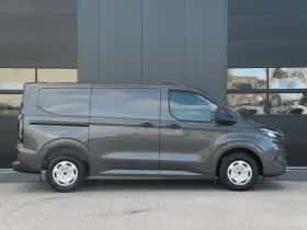 Ford Transit Custom (2023) thumbnail 4