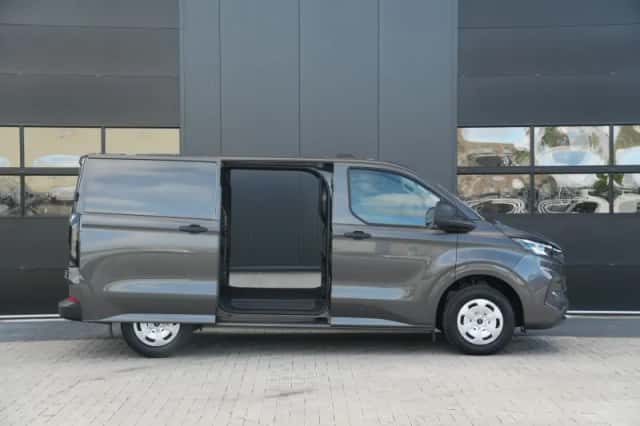 Ford Transit Custom (2023) thumbnail 5