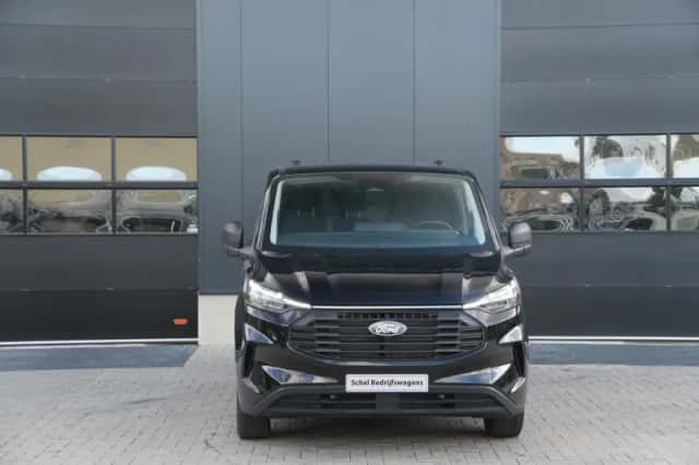 Ford Transit Custom (2023) thumbnail 2