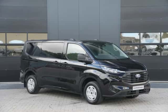 Ford Transit Custom (2023) thumbnail 3