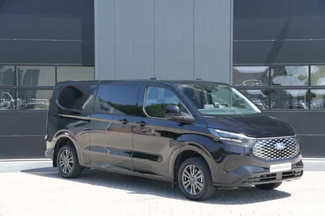 Ford E-Transit Custom (2023) thumbnail 3