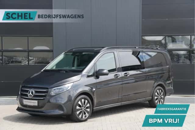 Mercedes-Benz Vito (2024) thumbnail 1