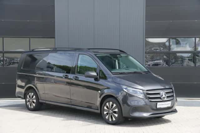 Mercedes-Benz Vito (2024) thumbnail 3