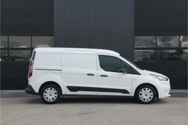 Ford Transit Connect (2024) thumbnail 4