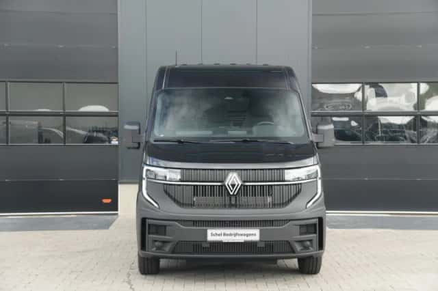 Renault Master (2024) thumbnail 2