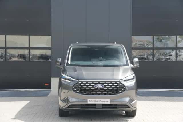 Ford Tourneo Custom (2025) thumbnail 2