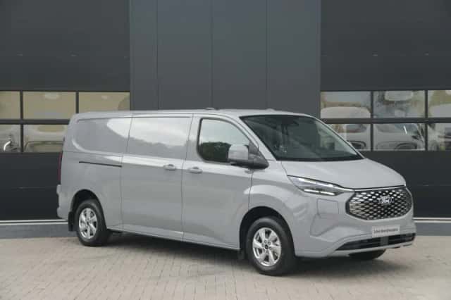 Ford E-Transit Custom (2023) thumbnail 3