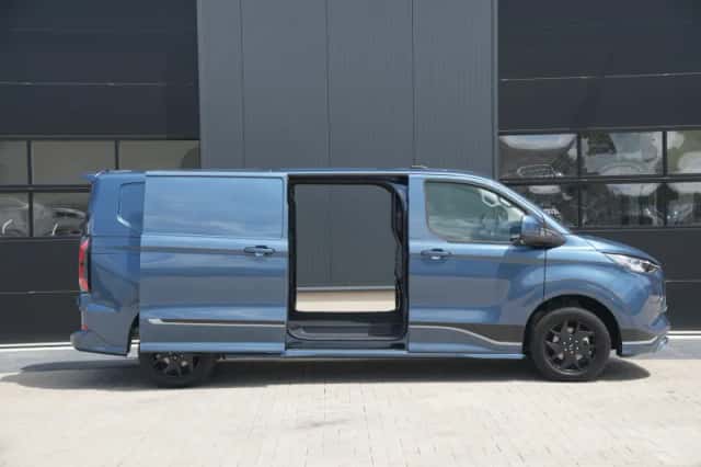 Ford E-Transit Custom (2025) thumbnail 5