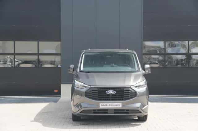 Ford Transit Custom (2023) thumbnail 2
