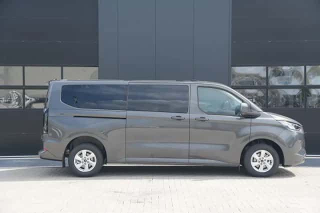 Ford Transit Custom (2023) thumbnail 4