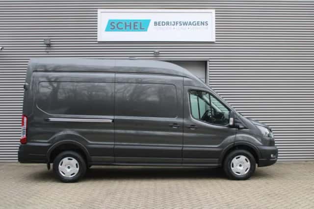 Ford Transit (2023) thumbnail 5