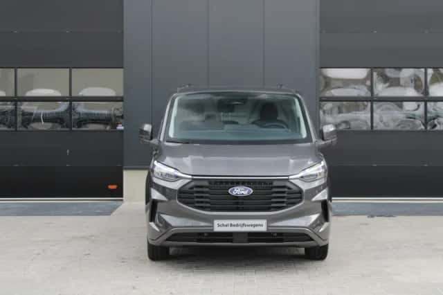 Ford Transit Custom (2023) thumbnail 2