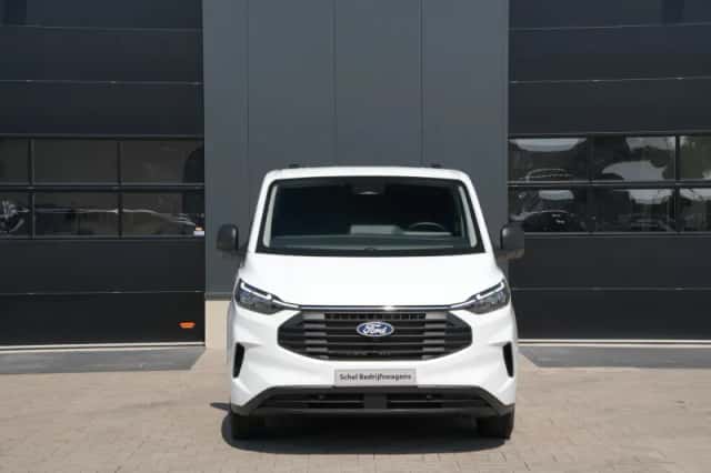 Ford Transit Custom (2023) thumbnail 2