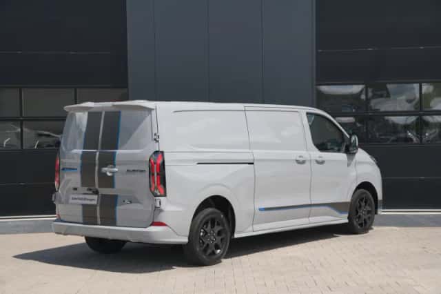 Ford E-Transit Custom (2025) thumbnail 6