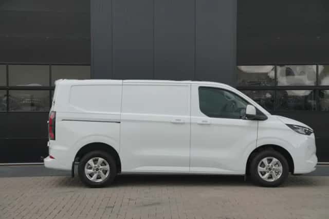 Ford E-Transit Custom (2023) thumbnail 4