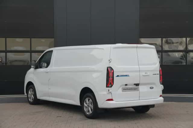 Ford E-Transit Custom (2023) thumbnail 6