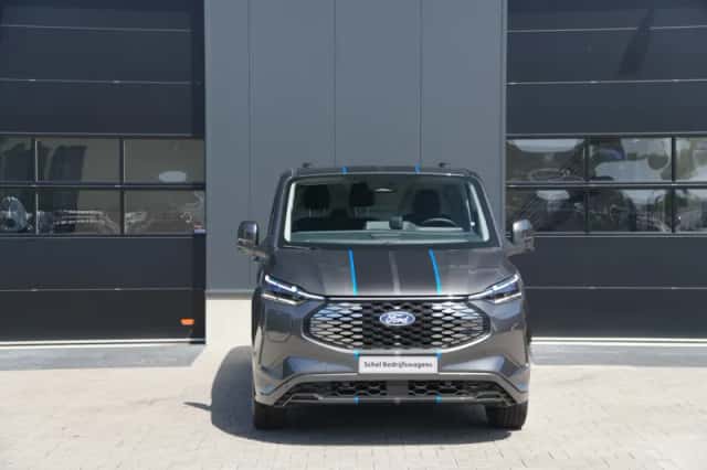 Ford E-Transit Custom (2025) thumbnail 2