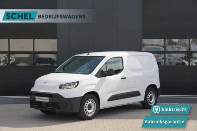 Toyota Proace (2024) thumbnail 1