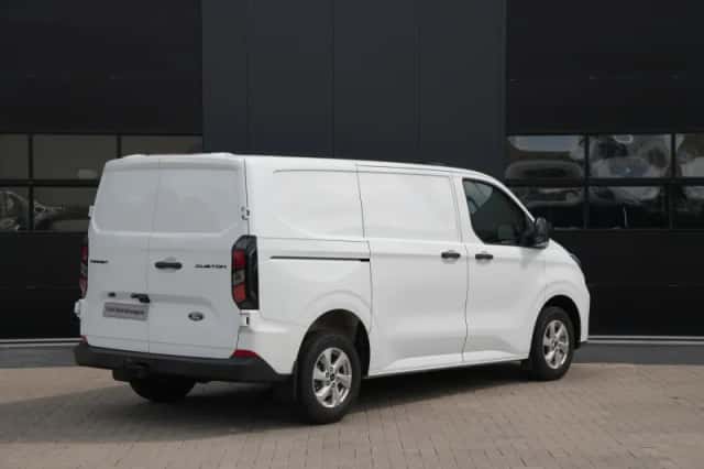 Ford Transit Custom (2023) thumbnail 5