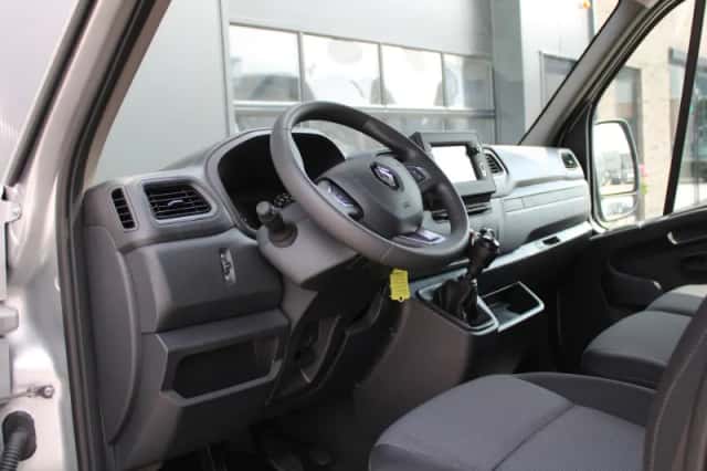 Renault Master (2020) thumbnail 2